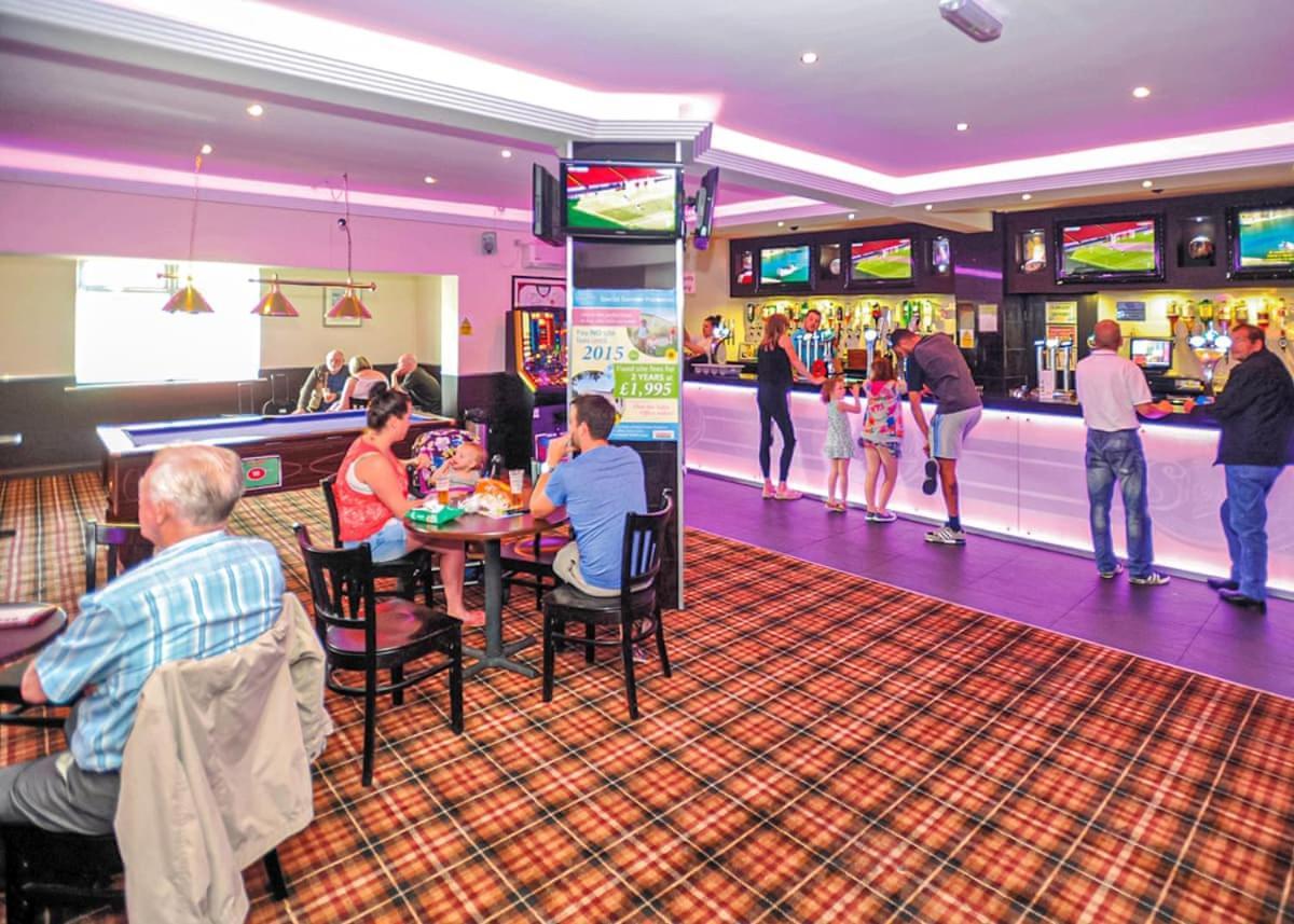 Robin Hood Rhyl Hotel Buitenkant foto